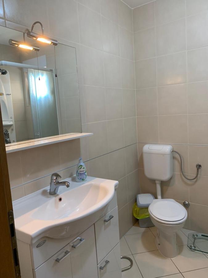 Gallery Apartman Nada Zaboric Exterior photo